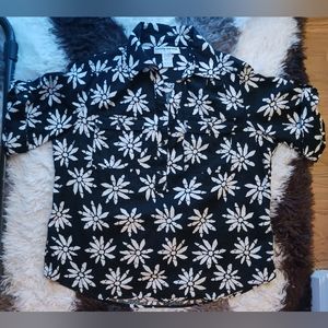 Kathy Daniels, size large, Women's fit Hawaiian "dad" button down shirt.